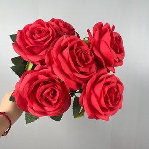 Bouquet de roses en soie de haute qualité à 9 têtes fleurs artificielles décoration de mariage personnalisée fleurs mariée tenant des fleurs - Product Image 4