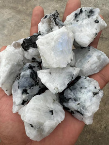 Venta al por mayor de <span class=keywords><strong>piedra</strong></span> en bruto de piedras preciosas en bruto Mineral Irregular curación cristales naturales piedras en bruto para fengshui - Product Image 4