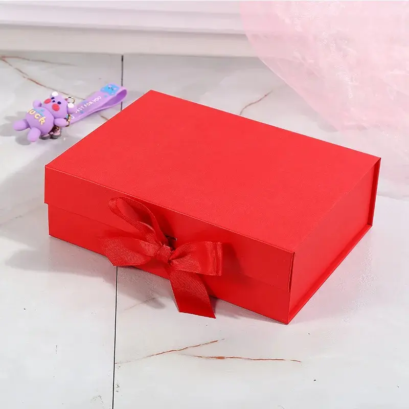 Caja de regalo de papel magnético blanco plegable cuadrada lisa al por mayor 2024