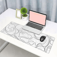 Fabrication sur mesure de tapis de souris de jeu de grande taille avec impression de motifs colorés, bord cousu, tapis de bureau pour gamer, tapis de sublimation