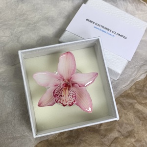 Supporto <span class=keywords><strong>per</strong></span> Telefono a Forma di Orchidea in Acrilico con Colla a Goccia, Impugnatura <span class=keywords><strong>per</strong></span> Cellulare con Fiore di Cymbidium <span class=keywords><strong>per</strong></span> <span class=keywords><strong>iPhone</strong></span> 16 15 14 - Product Image 5