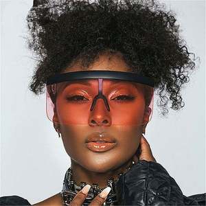 Gafas de Sol de Moda 2021, Extra Grandes, con Espejo Plateado, Protección UV400, con Gorra Integrada, para Mujer - Product Image 3