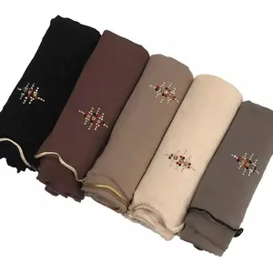 2021 pays-bas vente chaude Jersey écharpe Jacquard écharpe musulman Hijab longue solide islamique foulards pour femmes strass Hijabs