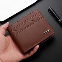 Dompet Horizontal Kapasitas Besar Kulit PU Lembut Pola Geometris Timbul untuk Pria, Tempat Kartu Sederhana