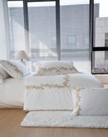 Ensemble de couette en coton blanc soyeux 100% brodé, housse de couette brodée, motifs de broderie pour une utilisation en chambre d'hôtel
