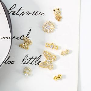 Venta al por mayor Nail Art Chapado en oro Aleación de circón Encantos Adornos de uñas para accesorios de uñas - Product Image 4