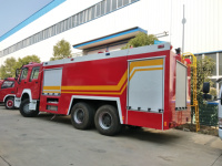 Truk Pemadam Kebakaran HOWO 12CBM Air dan Busa 6x4 untuk Penyelamatan Kebakaran, Respon Darurat Industri, dan Penyelamatan