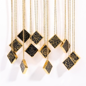 Collar con colgante cuadrado <span class=keywords><strong>de</strong></span> flor <span class=keywords><strong>de</strong></span> cumpleaños, línea <span class=keywords><strong>de</strong></span> esmalte negro Simple Vintage, joyería personalizada <span class=keywords><strong>de</strong></span> acero inoxidable - Product Image 1