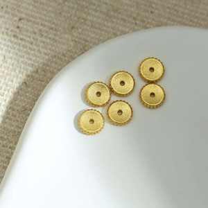 Accesorios: Cuentas Sueltas <span class=keywords><strong>de</strong></span> Lujo para Moda, Cuentas Redondas Florales Espaciadas, Materiales para Fabricación <span class=keywords><strong>de</strong></span> Joyería DIY - Product Image 6