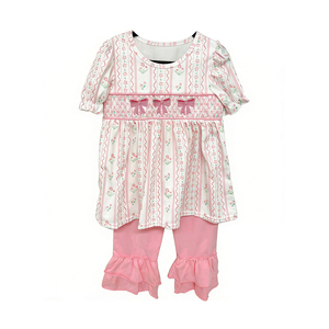 GSSO3631 Ensemble personnalisé pour petite fille active, rayures roses et blanches, fraises, manches courtes, tenues pour enfants, vente en gros, ensemble pour enfants - Product Image 2