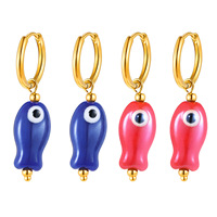Faible MOQ Boucles d'oreilles créoles pendantes motif poisson mignon, résistantes à la transpiration et à la décoloration, plaquées or, style océan, bijoux pour femme
