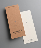 Étiquettes suspendues tendance en ruban, design en papier kraft plié, étiquettes de vêtements avec logo, étiquettes personnalisées