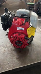 Máy đầm có động cơ xăng cầm tay, rung động mạnh mẽ, hiệu suất cao, sử dụng động cơ Honda GX120 - Product Image 4