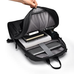 Mochila Multifuncional Impermeable de Gran Capacidad para Hombre, Diseño Deportivo y Casual Transfronterizo, Forro de Nailon, Cierre de Cremallera - Product Image 4