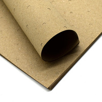 80 g/m² 72/76 Zoll Kraftpapier mit Lochung, kompatibel mit Siebdruck, Anti-Curl, für Bekleidungsfabriken, als Unterlage für Verpackungen