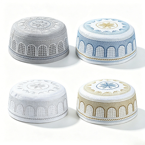 Gorro Islámico Kufi Bordado para Hombre, Gorro de Oración Musulmán de Algodón Premium, Gorro Transpirable con Patrón Geométrico para Ramadán y Eid - Product Image 1