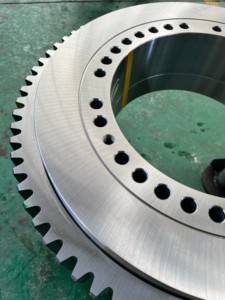 Large Motor Slewing <b>Bearings</b> Water Generator Set Working Device Slewing Mechanism Crane Fans-Segmented Machinery Farm - Product Image 5