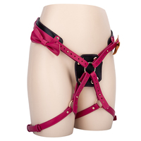 Correa en el Consolador Arnés usable BDSM Pantalones con correa Cinturones con pajarita Consolador usable Pantalones de cuero desmontables para mujeres y hombres