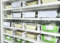 Distributeur automatique de repas chauds 24h/24, entièrement automatique, chauffage rapide, pour la restauration rapide, avec écran tactile 22 pouces, paiement QR/Caisses