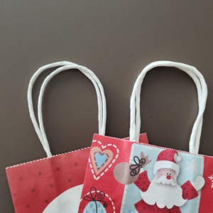 Bolsa de Papel Kraft Rosa de Lujo Personalizada, Hermoso Diseño de Logotipo, Estilo Clásico Ecológico para Regalos, Impresión Digital, Laminación - Product Image 5