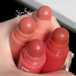 Ensemble de 4 mini rouges à lèvres mats vegan, imperméables, longue tenue, effet velours, crayon à lèvres, label privé, gloss à lèvres rose nude - Product Image 2