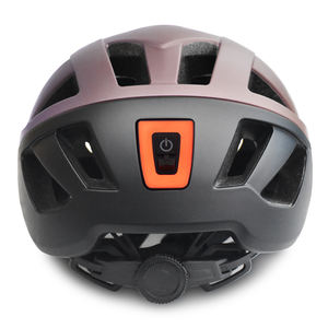 Fabricant <span class=keywords><strong>de</strong></span> <span class=keywords><strong>casques</strong></span> <span class=keywords><strong>de</strong></span> vélo <span class=keywords><strong>Casques</strong></span> <span class=keywords><strong>de</strong></span> cycliste personnalisés Casque <span class=keywords><strong>de</strong></span> vélo <span class=keywords><strong>de</strong></span> route réglable pour adulte avec lumière LED et visière rechargeables par USB - Product Image 3