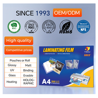 Rouleaux de film plastique PET laminé brillant à chaud personnalisables, rouleaux de film de laminage thermique mat 125 microns, rouleaux de laminage thermique 75 microns