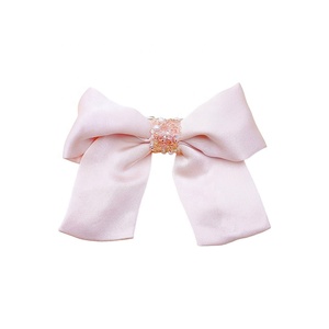 Pinza de Pelo con Lazo de Tela Blanco y Rosa para Niñas, con Perlas y Diamantes de Imitación, Estilo Dulce Princesa - Product Image 3