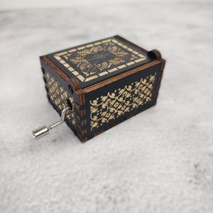 Mini boîte à musique à manivelle, thème de navigation, boîte à musique à manivelle en bois, thème Anime - Product Image 5