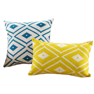 Housse de coussin carrée moderne de haute qualité, motif géométrique avec pompon et gland, pour usage domestique - Product Image 1