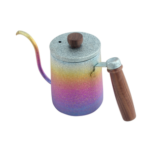Bouilloire à café en titane au design élégant et portable, avec bec verseur, couvercle et poignée - Product Image 3