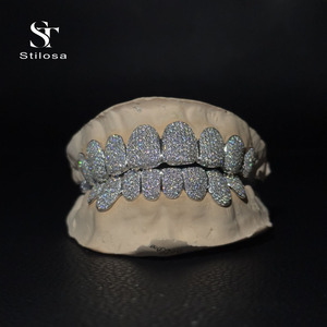 Fashion <strong>Jewelry</strong> 925 Silver Plated Gold 10Top 10 Bottom Custom Grillz Vvs Moissanite with <strong>Teeth</strong> Grillz Diamond Grillz - Product Image 5