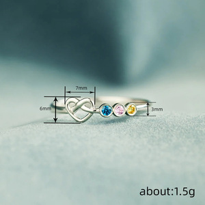 Anello a Cuore Geometrico Colorato per Donne, Gioiello da Dito Carino e Dolce per San Valentino - Product Image 5
