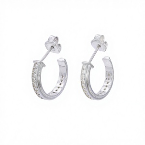 ต่างหูมอสซาไนต์เงินแท้ 925 ดีไซน์มินิมอลเล็กๆ จาก CHASAU - Product Image 3