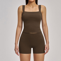 Ensemble de yoga personnalisé, durable, recyclé, hautement élastique, respirant, composé d'un débardeur court de sport et d'un short de yoga, d'un pantalon et d'un legging de fitness
