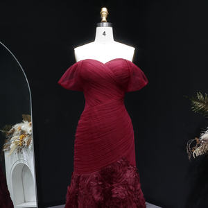 Элегантное вечернее платье-русалка Sharon Said SF169 бордового цвета с открытыми плечами, 3D цветами и плиссировкой для выпускного вечера и торжеств. (Нет в наличии) - Product Image 4
