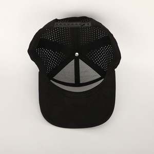 Alta calidad al por mayor personalizado corte láser agujero sombrero Parche de goma Logo ala plana Gorras 7 paneles poliéster impermeable Snapback Cap - Product Image 6