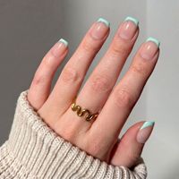 Uñas Postizas de Alta Gama, Degradado en Tonos Nude, Estilo Francés, Fáciles de Usar, Simples y Versátiles, Precio de Fábrica