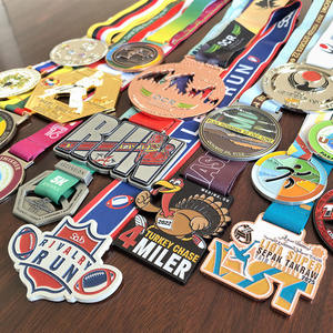 Collections personnalisées de médailles d'or <span class=keywords><strong>du</strong></span> <span class=keywords><strong>monde</strong></span>, pièces de monnaie moulées sous pression, objets artisanaux et souvenirs pour fans, sur le thème des matchs de football et des champions de ligue, pour la décoration intérieure - Product Image 5