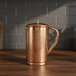 Jarra de Agua de Cobre Puro Grabado Premium de 1250ml con Patrón Floral Arabesco, Pulido Espejo, para el Hogar y Servidor de Bebidas - Product Image 1