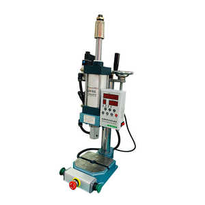 Poinçonneuse Chine Produit chaud Machines d'estampage <span class=keywords><strong>Machine</strong></span> <span class=keywords><strong>de</strong></span> découpe <span class=keywords><strong>de</strong></span> perforateur <span class=keywords><strong>de</strong></span> <span class=keywords><strong>ceinture</strong></span> en cuir - Product Image 4