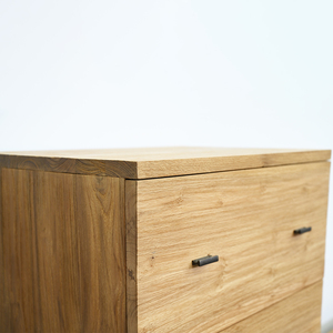 Cómoda Antigua de Teca con 4 Cajones Hechos a Mano y Patas Cónicas, Mueble de Madera Reciclada para Dormitorio - Product Image 3