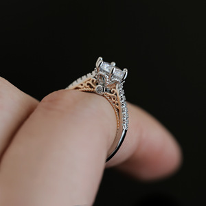 Set di Anelli Minimalisti Bicolore per Coppie, Anelli Creativi alla Moda per Matrimonio e Fidanzamento, Gioielli per Donne e Uomini - Product Image 2