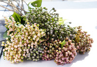 Penjualan laris kuncup Hydrangea buatan cabang Berry untuk buket pernikahan dekorasi meja bunga