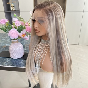 Nouvelle conception de perruques synthétiques à dentelle professionnelle, 22 pouces, dentelle transparente 13x4, vague lisse soyeuse, longue perruque blonde cendrée - Product Image 5