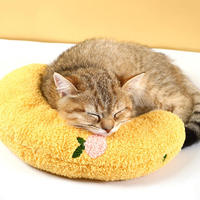 Coussin Apaisant en Peluche Douce en Forme de Croissant pour Chat, Adorable Jouet Moelleux pour Chien et Chat, Aide Confortable au Sommeil pour Animaux de Compagnie