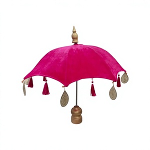 Centre de table de mariage moderne et classique en velours et bois, 24 pouces, accents de table de luxe pour les festivals Haldi, Mehndi, Dholki - Product Image 2