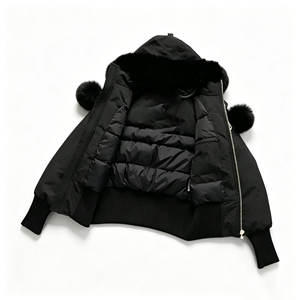 Veste d'hiver courte et ajustée pour femme, style européen, très vendue, en duvet épais et chaud avec fourrure, manteau d'hiver pour femme - Product Image 3