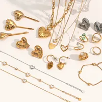 Ensembles de bijoux géométriques plaqué or hypoallergénique collier en forme de coeur en acier inoxydable Bracelet anneaux boucles d'oreilles pour les femmes