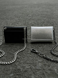 Portefeuille en cuir gaufré serpent personnalisé, petit porte-cartes, style motard punk pour hommes et femmes - Product Image 2